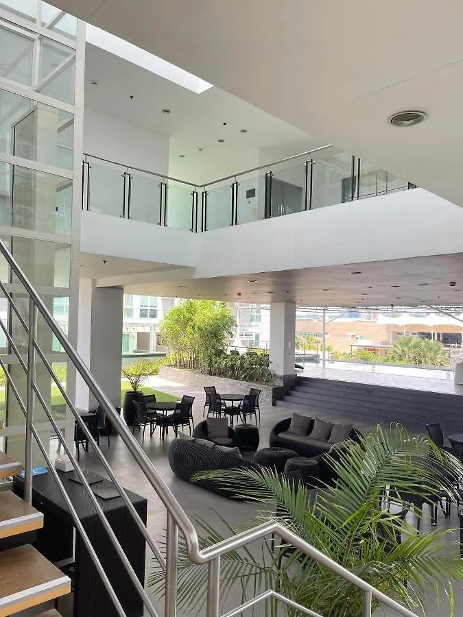 מלון דירות אפרטהוטל Davao City Abreeza T-1-1902 Samal View